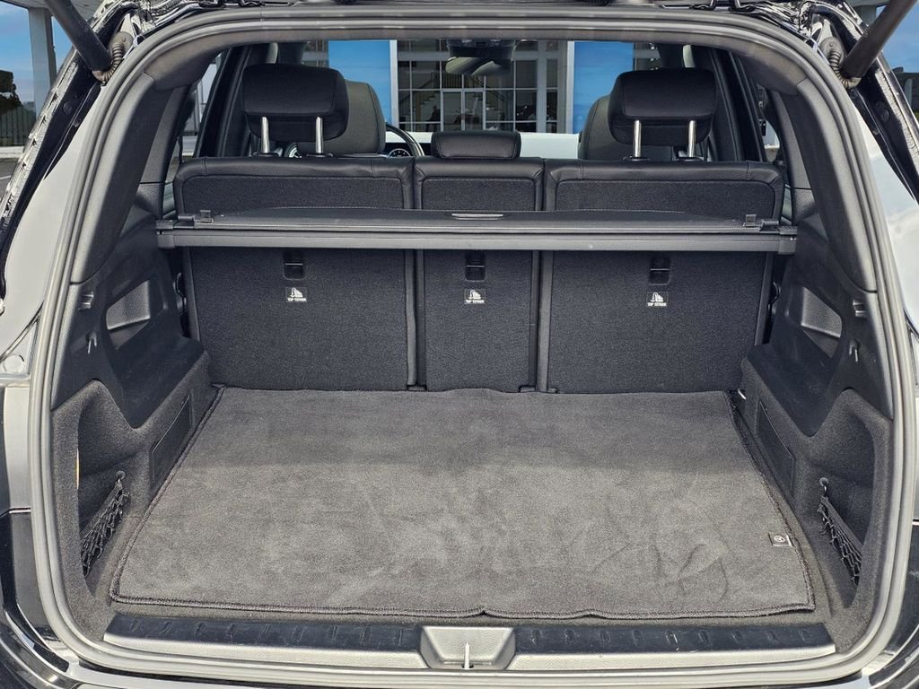 Used 2024  Mercedes-Benz GLB 250 image 11