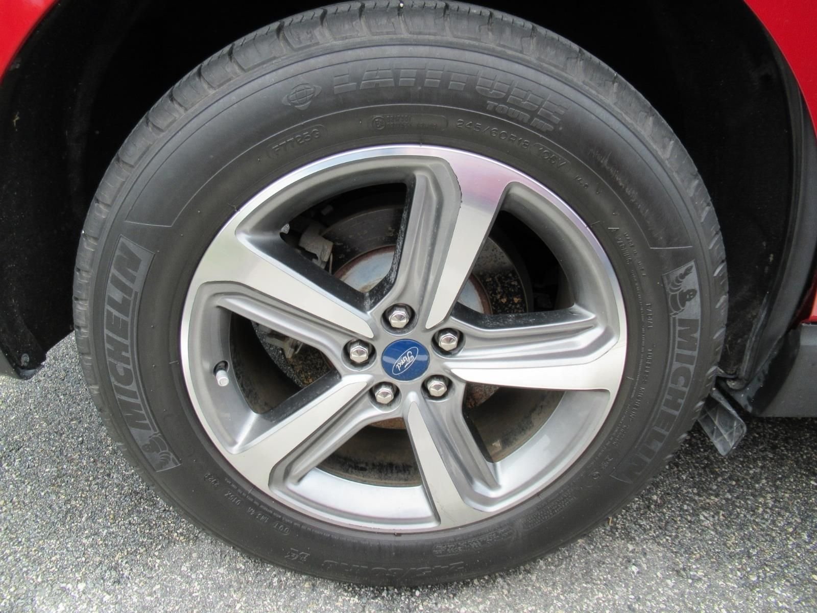 Used 2020 Red Ford SEL image 5