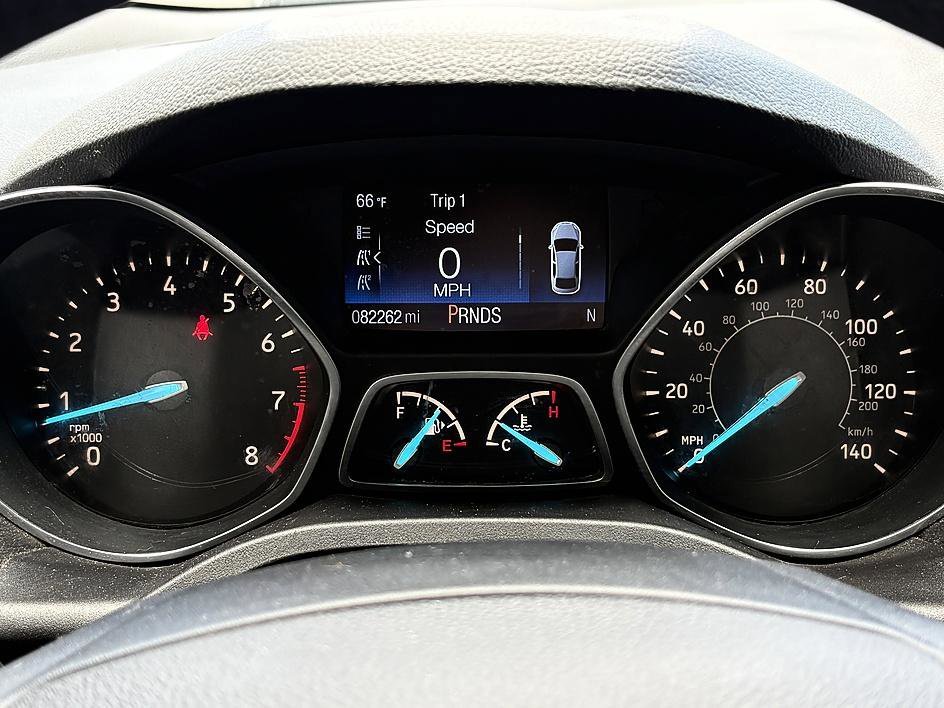 Used 2019 Lightning Blue Metallic Ford SEL image 16