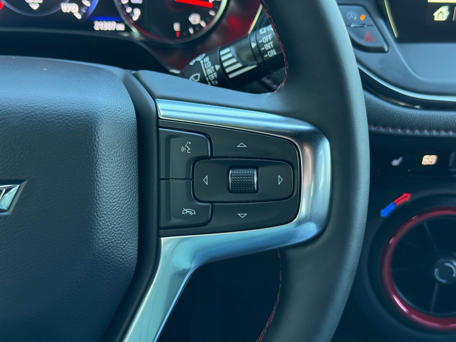 2025 Chevrolet Blazer RS - Photo 19