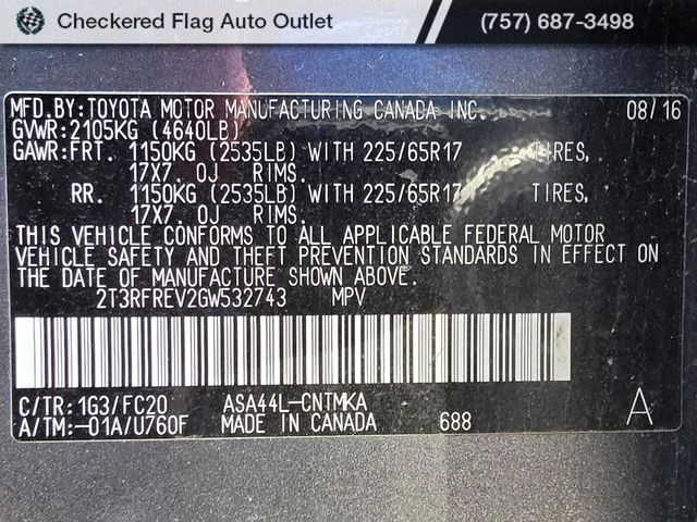 Used 2016 Magnetic Gray Metallic Toyota XLE image 22