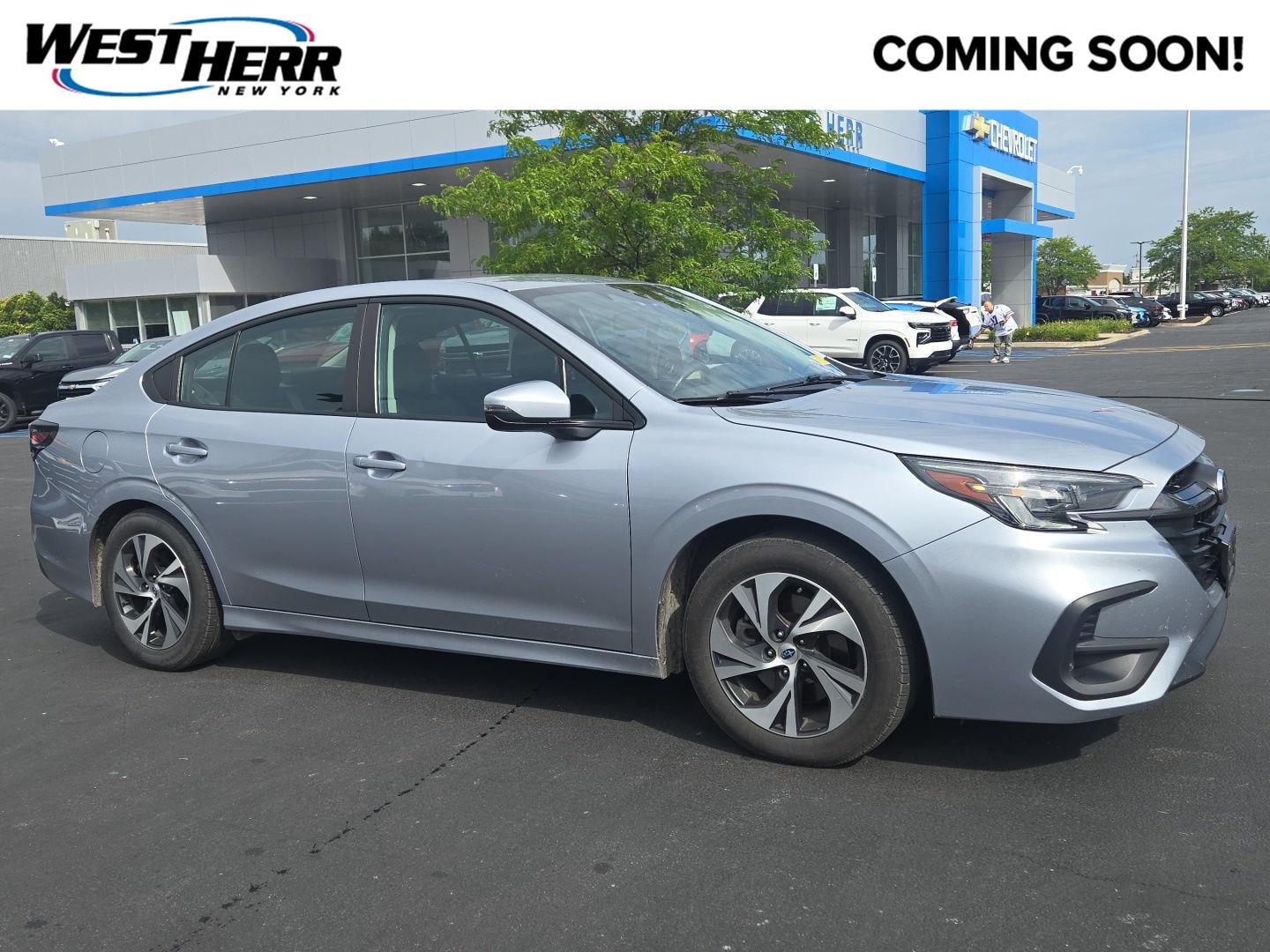 Used 2023 Ice Silver Metallic Subaru Premium image 1