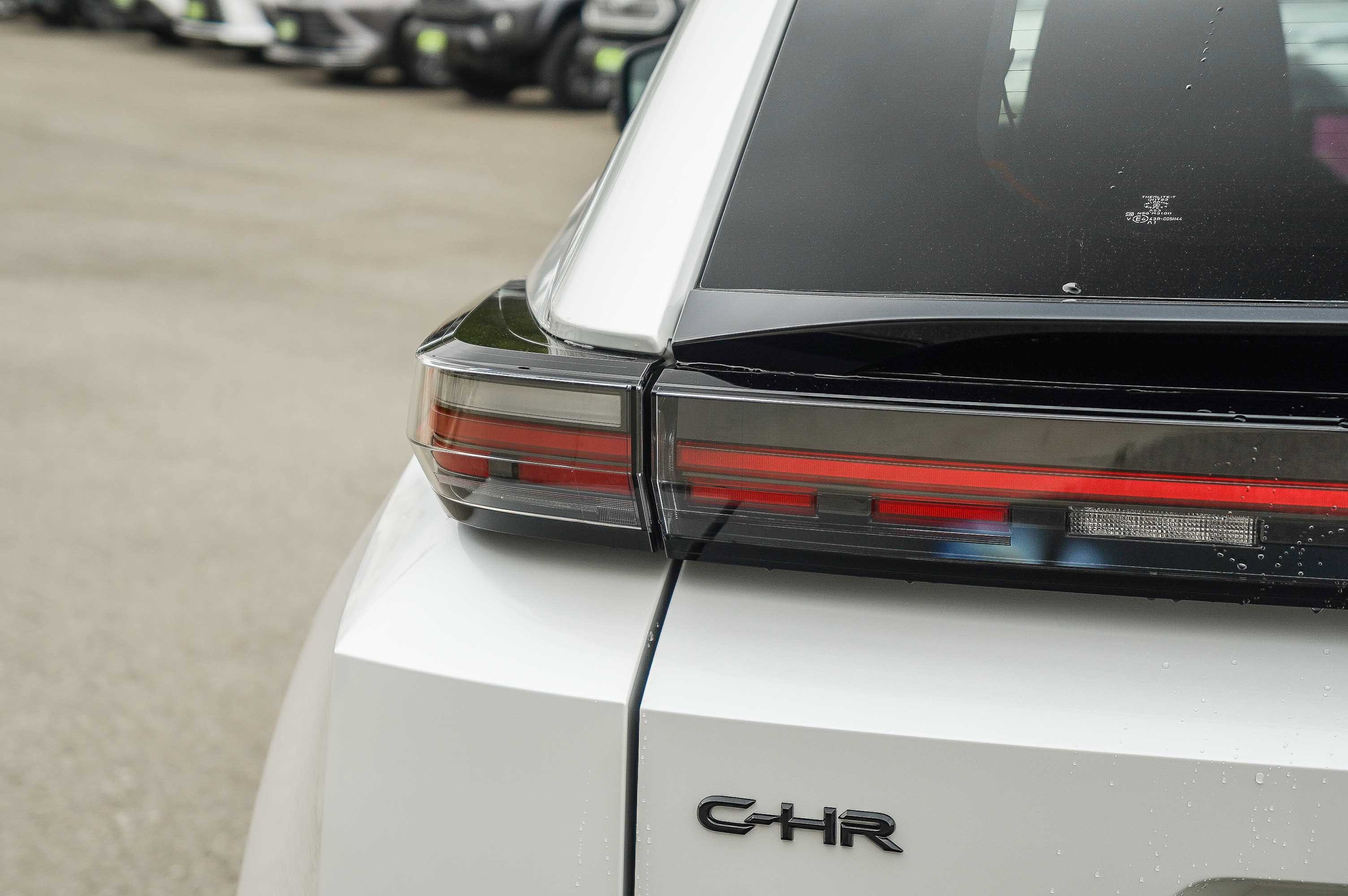 2026 Toyota C-HR SE - Photo 7