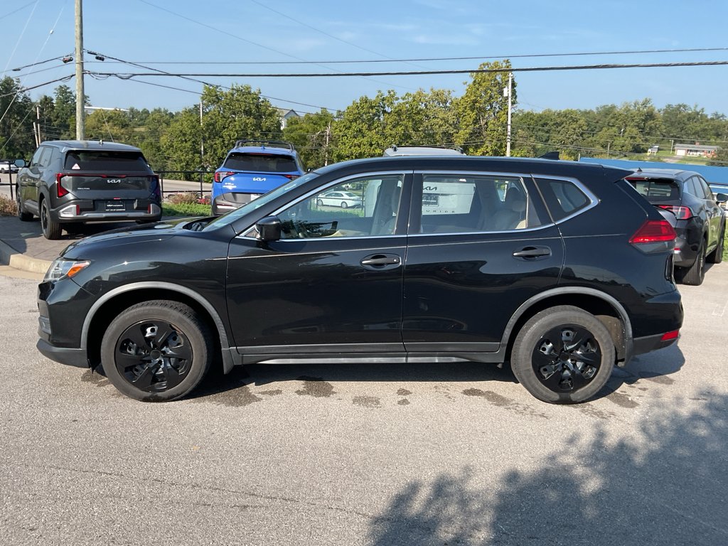 Used 2017 Magnetic Black Nissan S image 5