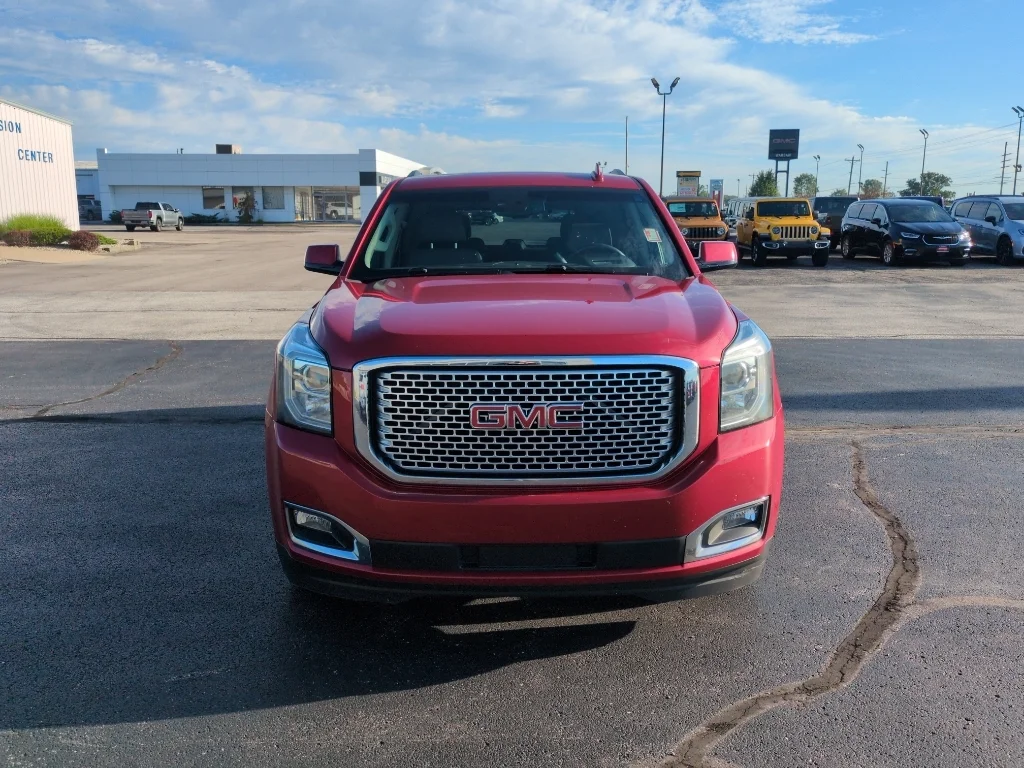 Used 2015 Crystal Red Tintcoat GMC Denali image 3