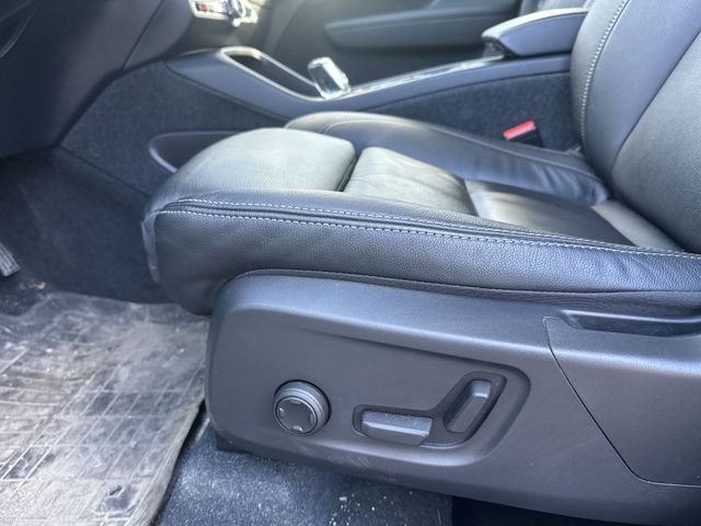 2023 Volvo XC40 Plus - Photo 17