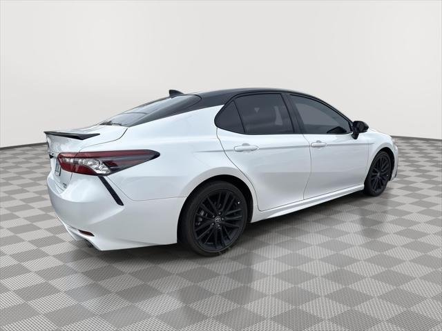 Certified Used 2024 MID BLK/WIND CHILL Toyota  image 5