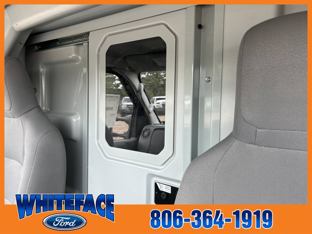 New 2025 Oxford White Ford Base image 29