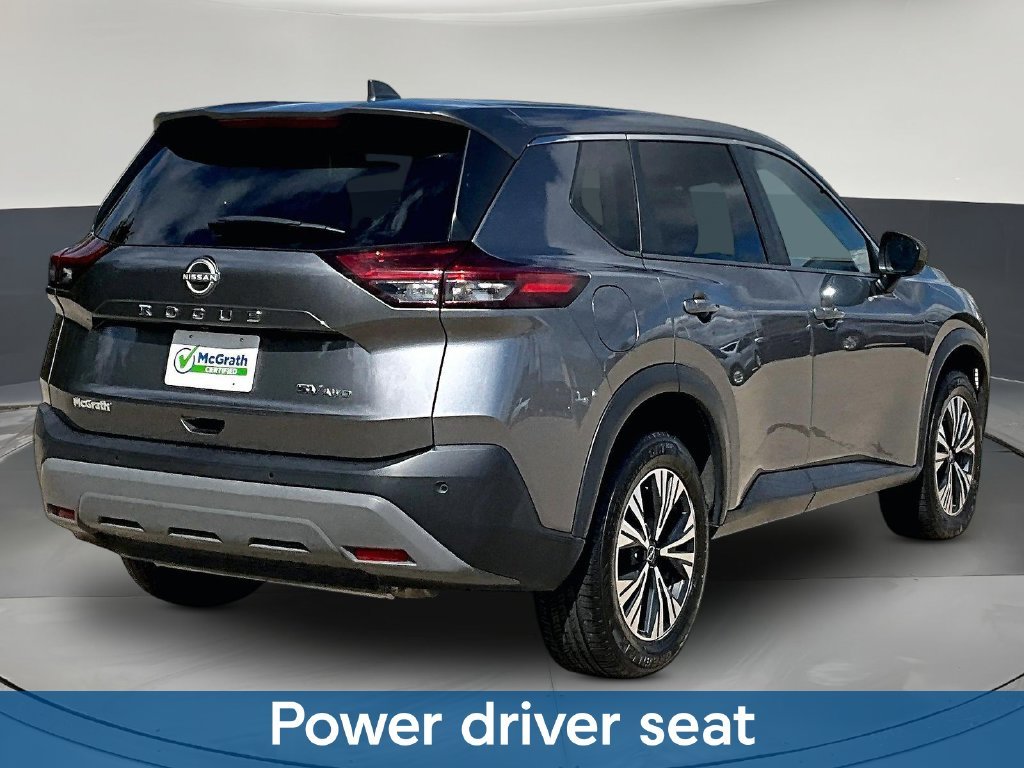 Used 2023 Gray Nissan SV image 8