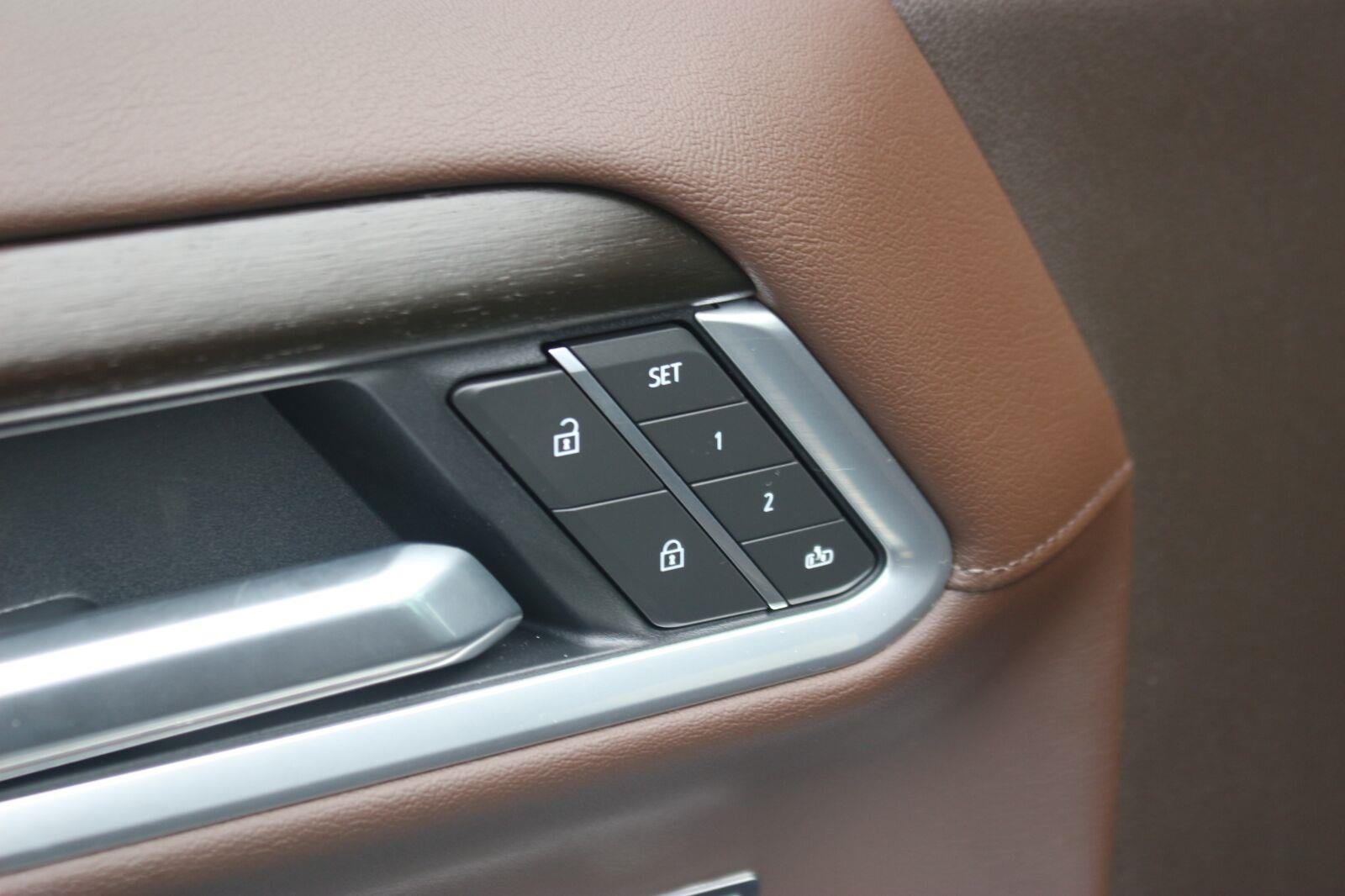 Used 2026 Sterling Metallic GMC Denali image 14