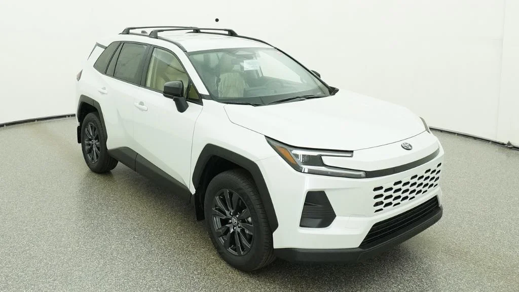 New 2026 Wind Chill Pearl Toyota XLE Premium image 10