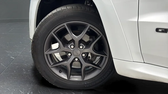 Used 2020 Bright White Clearcoat Jeep Limited X image 35