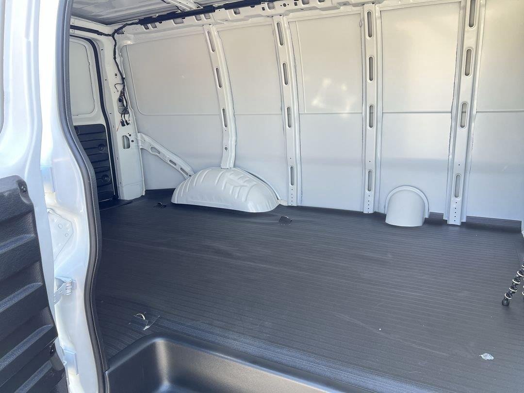 2026 Chevrolet Express Cargo Work Van - Photo 21