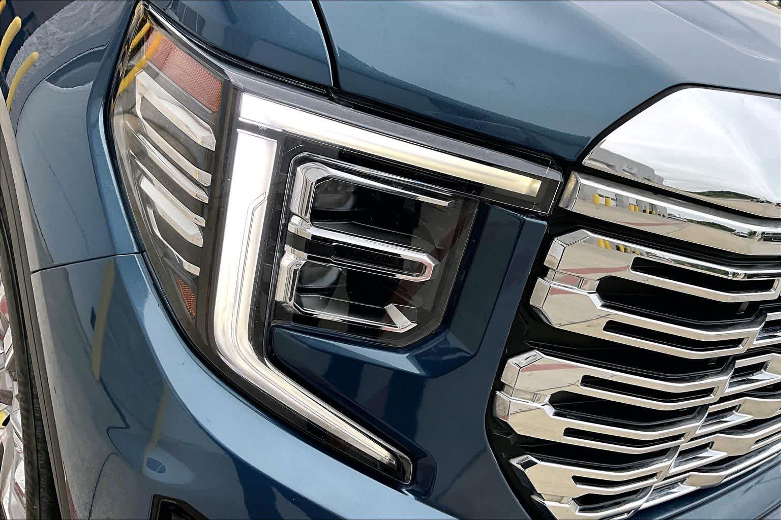 Used 2024 Downpour Metallic GMC Denali image 24