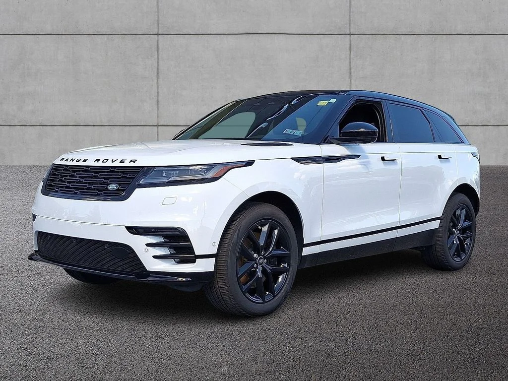 Certified Used 2026 Fuji White Land Rover Dynamic SE image 1