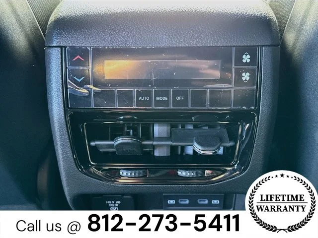 New 2027 White Jeep Laredo Altitude image 21