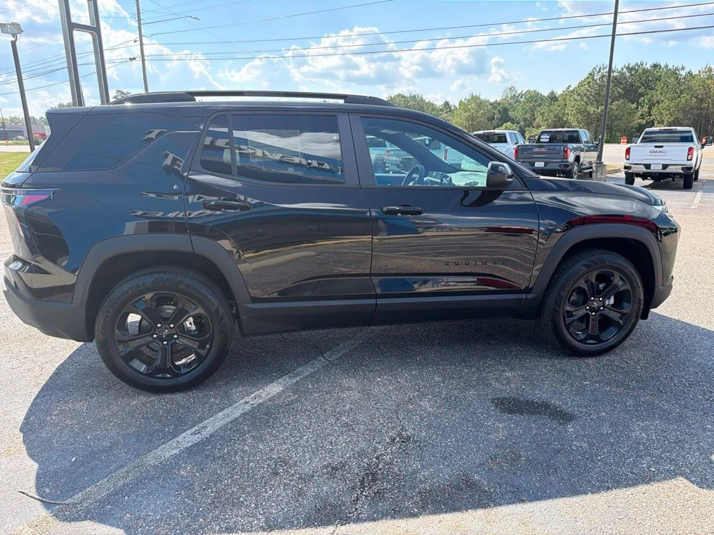 New 2027 Mosaic Black Metallic Chevrolet LT image 3