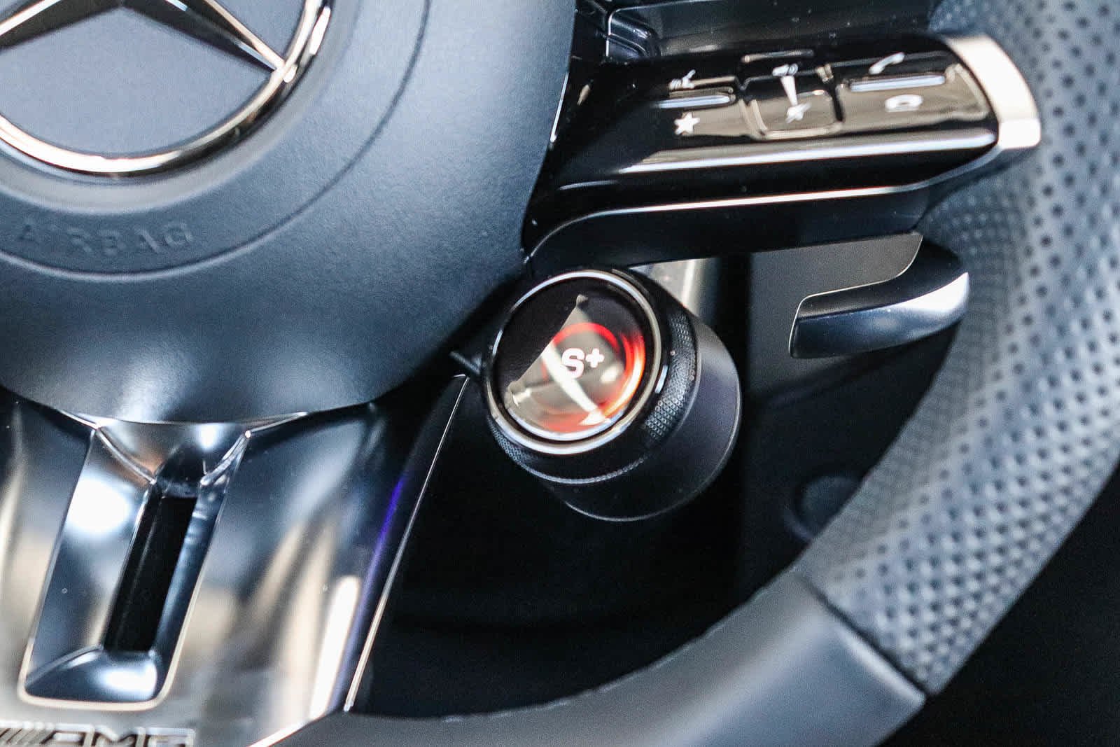 New 2027 MANUFAKTUR exclusive graphite grey magno Mercedes-Benz AMG® CLE 53 image 19