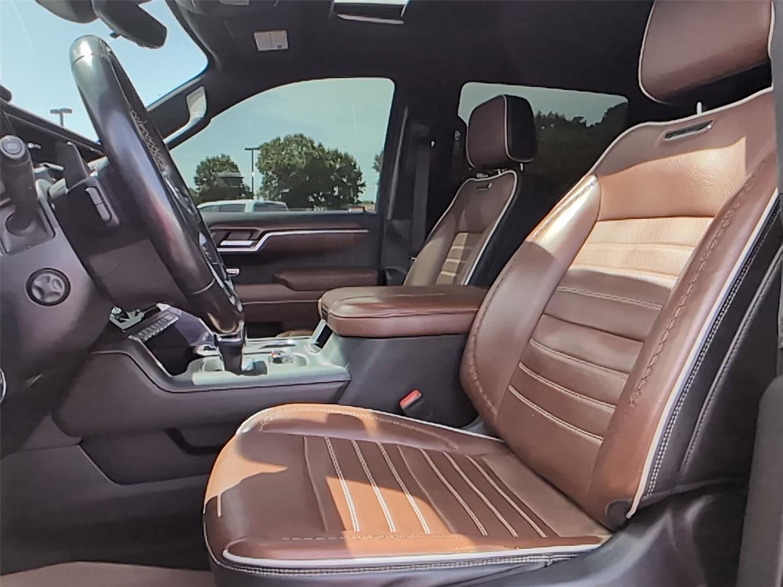 Used 2023 Onyx Black GMC Denali Ultimate image 17