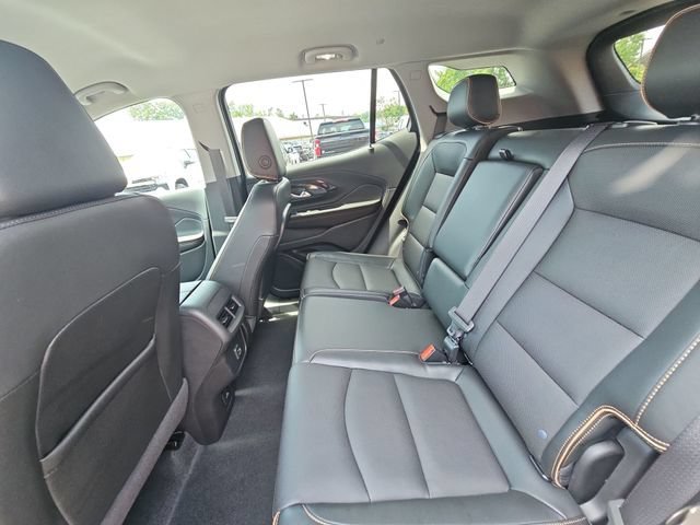 Used 2022 Desert Sand Metallic GMC AT4 image 28