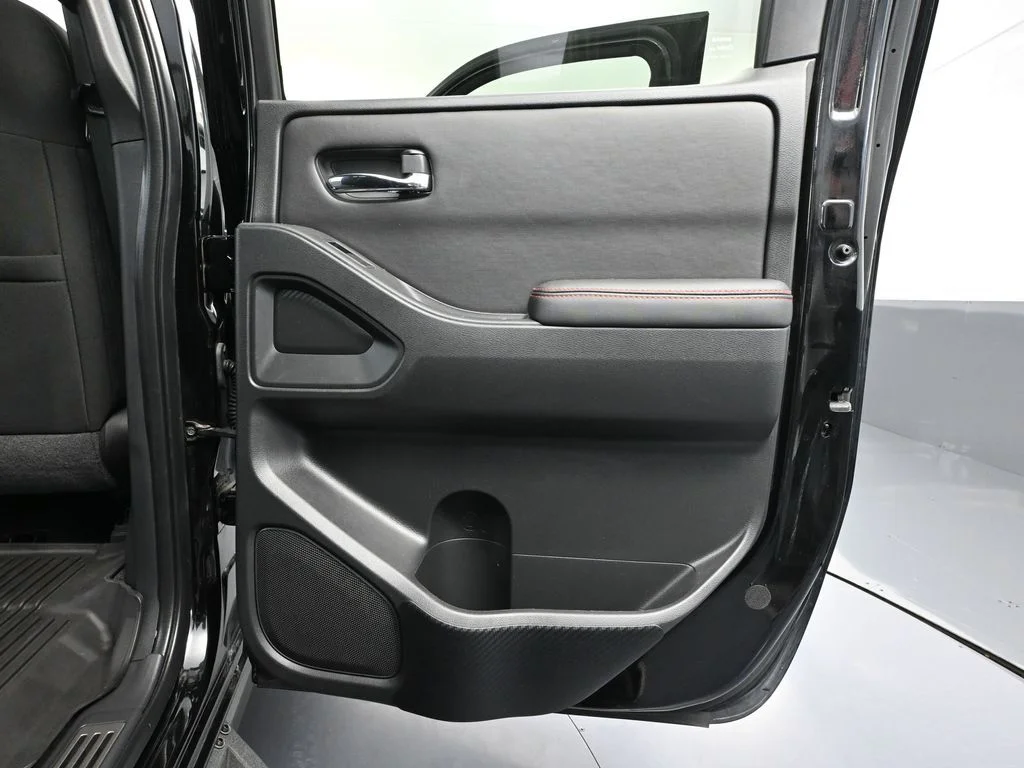 Used 2023 Black Nissan PRO-4X image 39