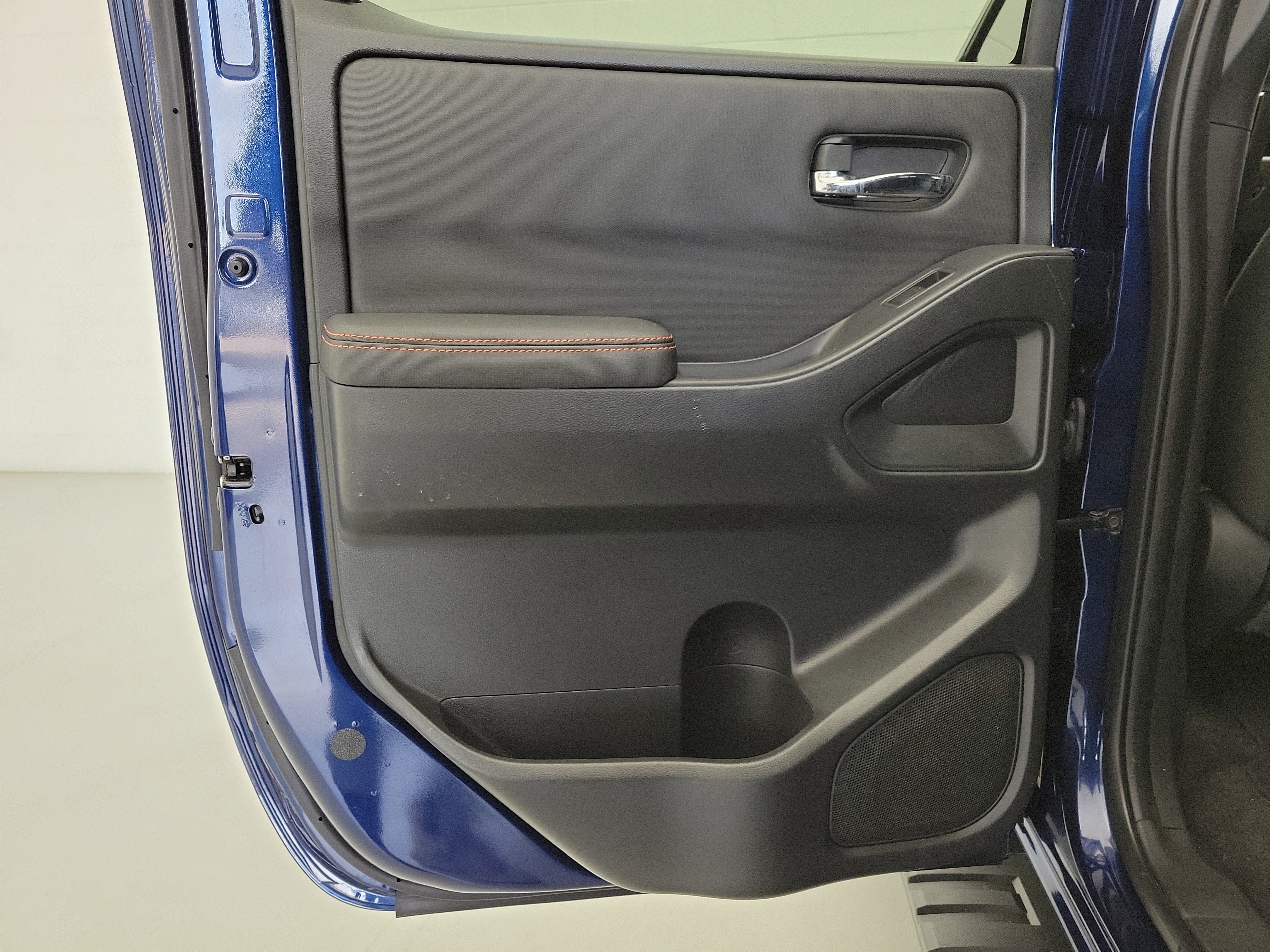 Used 2022 Deep Blue Pearl Nissan PRO-X image 14