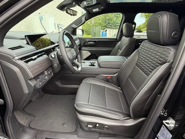 2025 GMC Sierra EV Denali - Photo 26