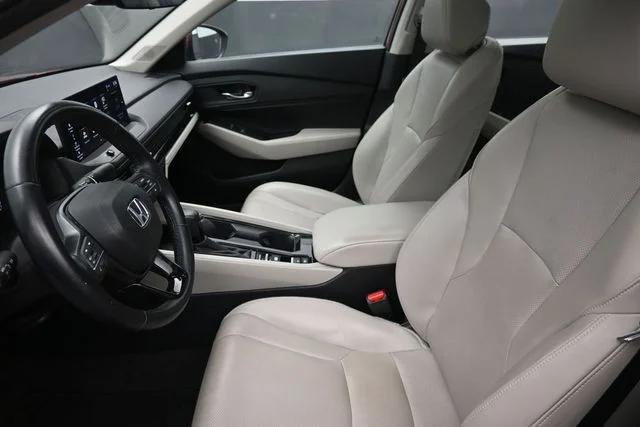 2024 Honda Accord Hybrid EX-L - Photo 17