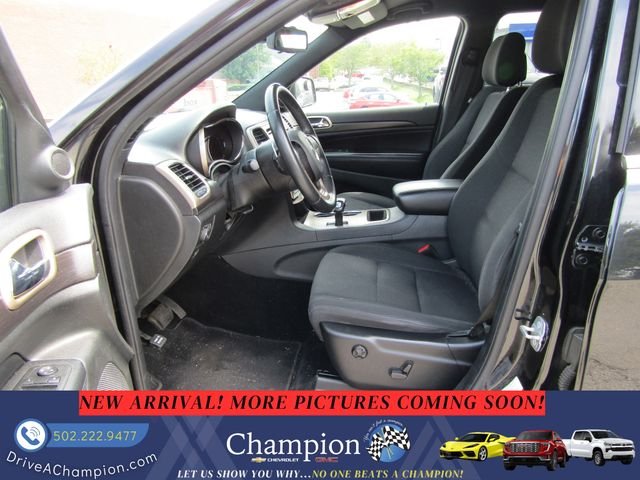 Used 2014 Black Jeep Laredo image 10