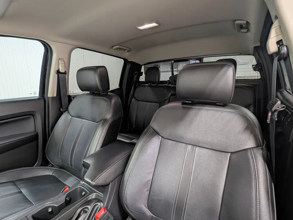 Used 2022 Shadow Black Ford Lariat image 12