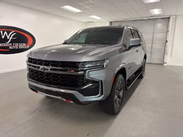 Used 2021 Gray Chevrolet Z71 image 3