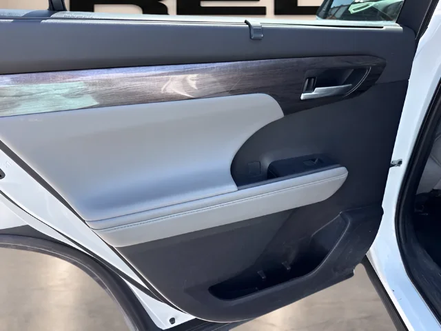 Used 2021 White Toyota Platinum image 16