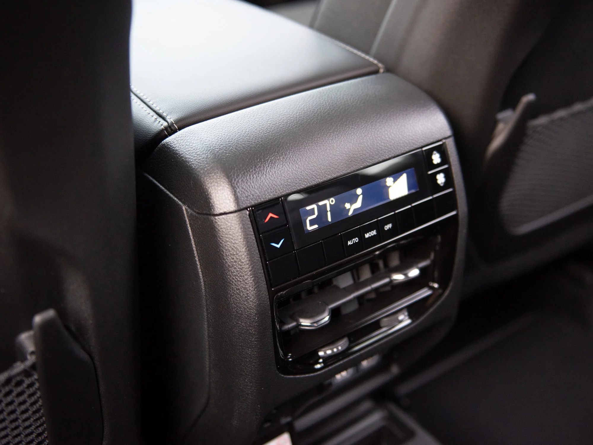 New 2025 White Jeep Altitude* image 20