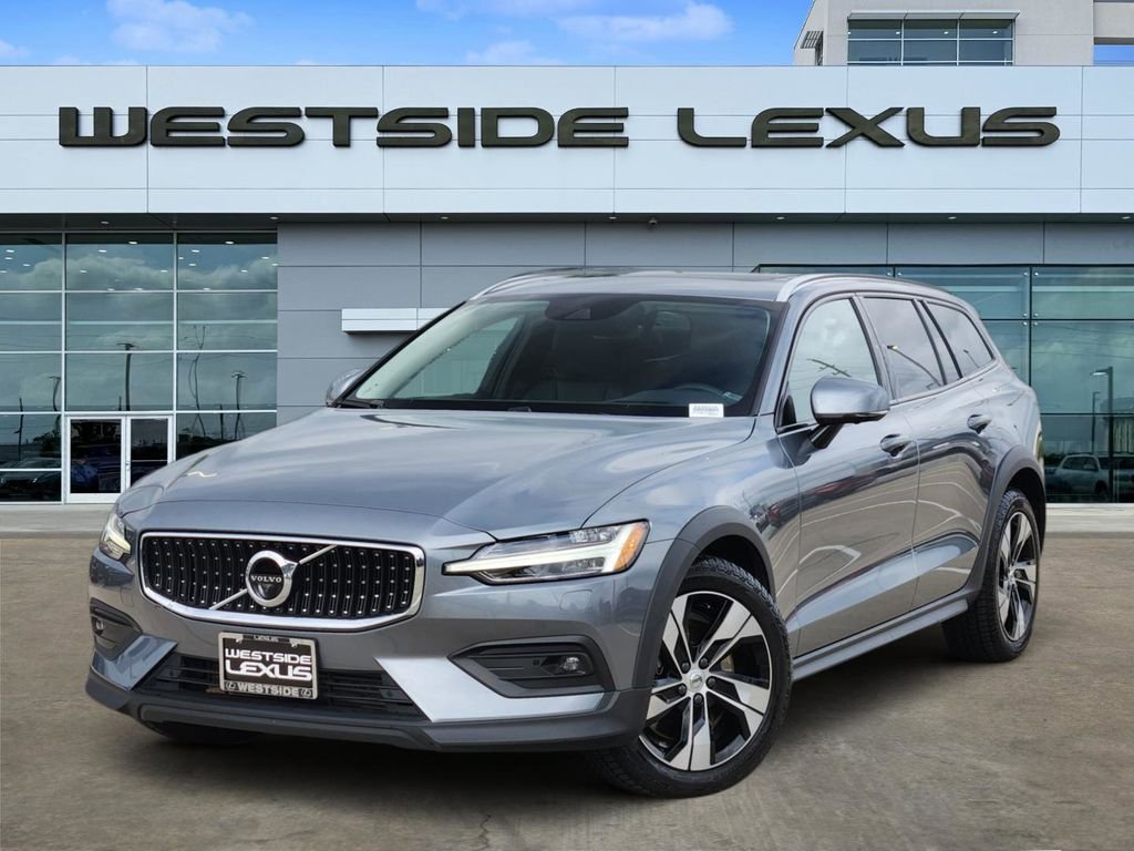 2020 Volvo V60 Cross Country T5 AWD Cross Country's photo