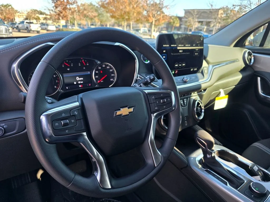 2025 Chevrolet Blazer 2LT - Photo 13