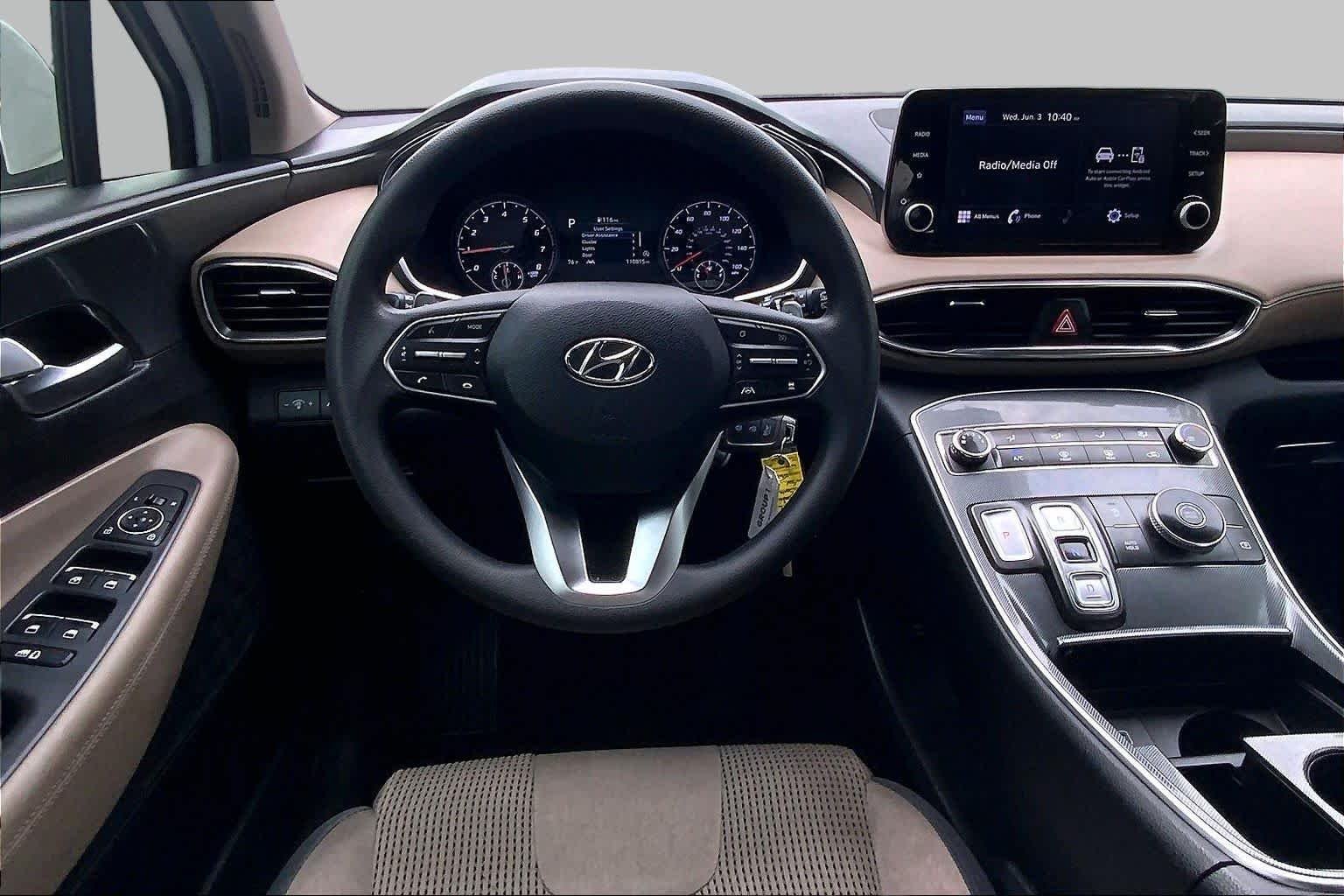 Used 2022 Quartz White Hyundai SE image 6