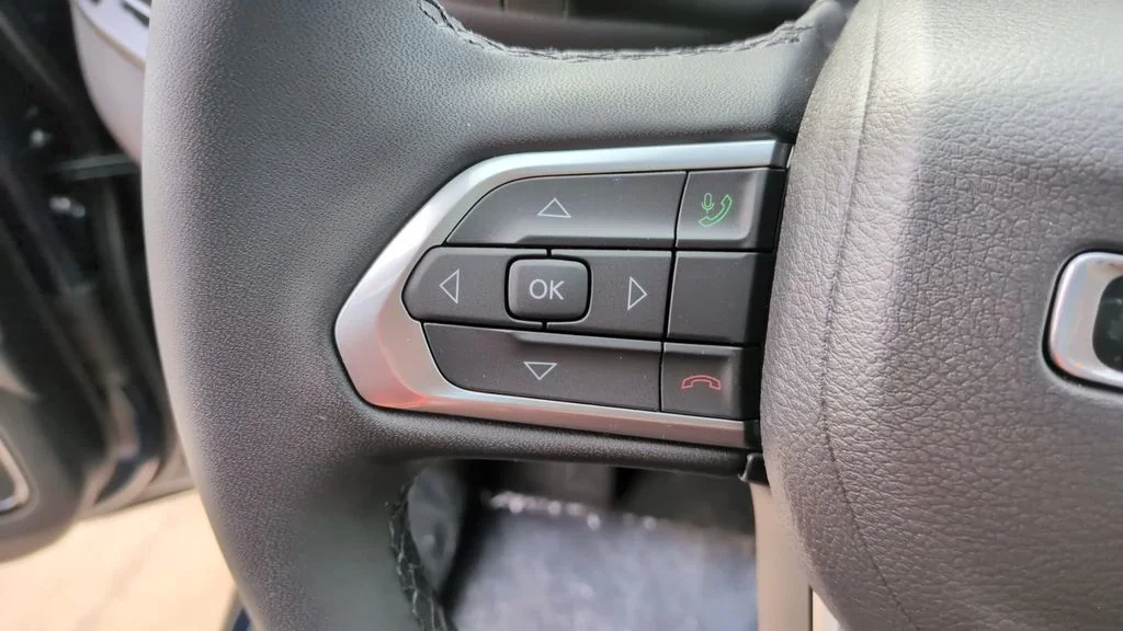 New 2026 Blue Jeep Latitude image 15