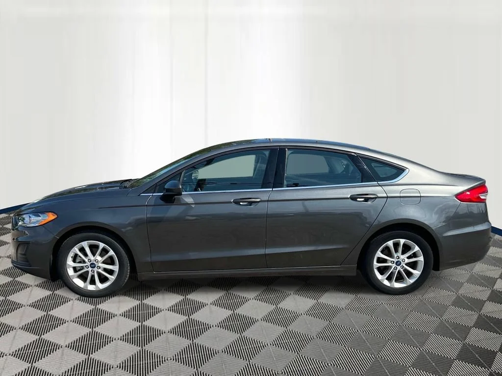 Used 2020 Gray Ford SE image 2