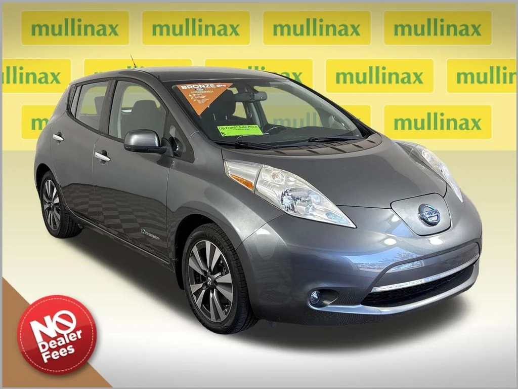 2016 Nissan Leaf SV's photo