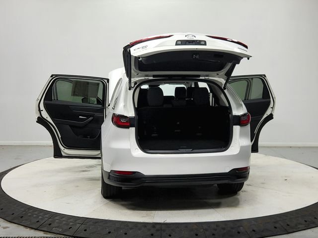 Used 2026 White Mazda 3.3 Turbo Select image 15