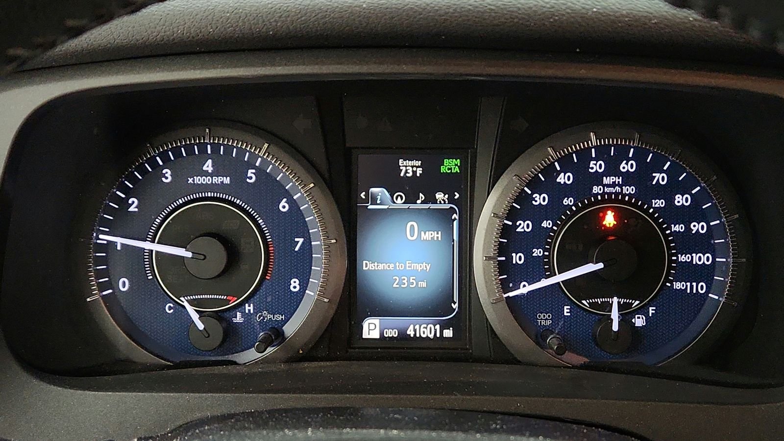 Used 2019 Beige Toyota XLE Premium image 30