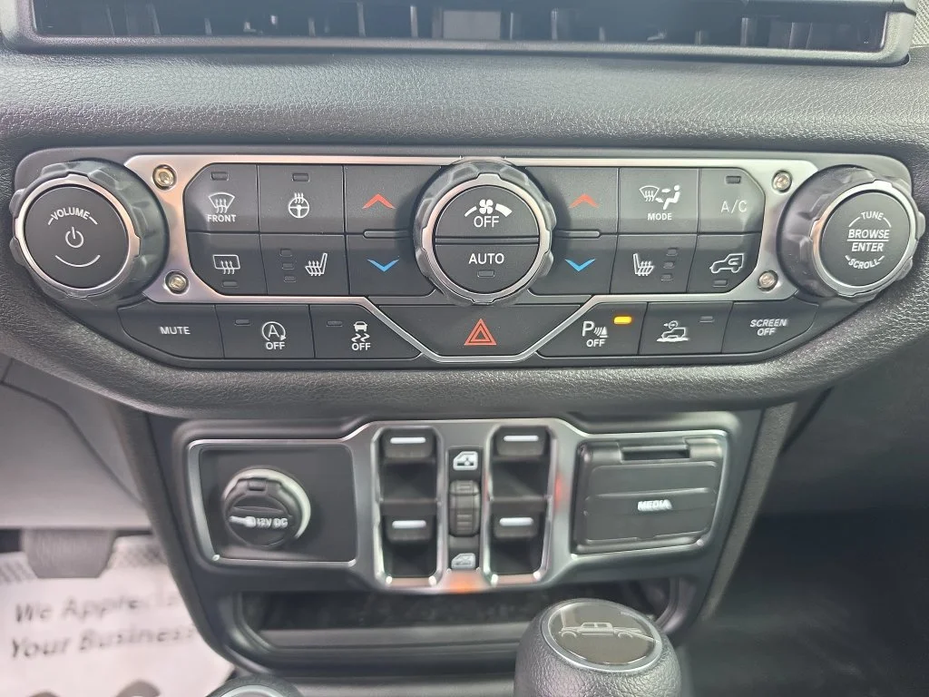 New 2026 Goldilocks Exterior Paint Jeep Sport S image 19