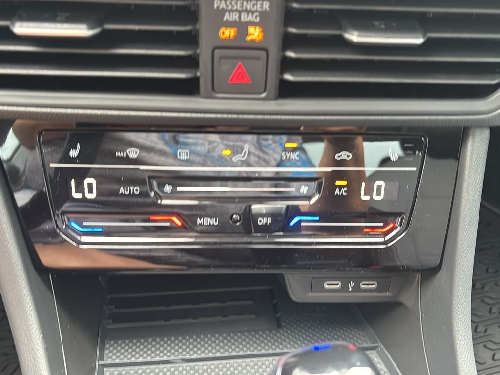 New 2026 Gray Volkswagen 1.5T SE image 25