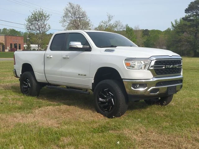 Used 2022 White Ram Big Horn/Lone Star image 15