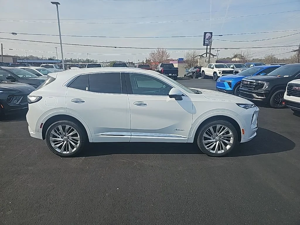 New 2026 Iridescent White Tricoat Buick Avenir image 4