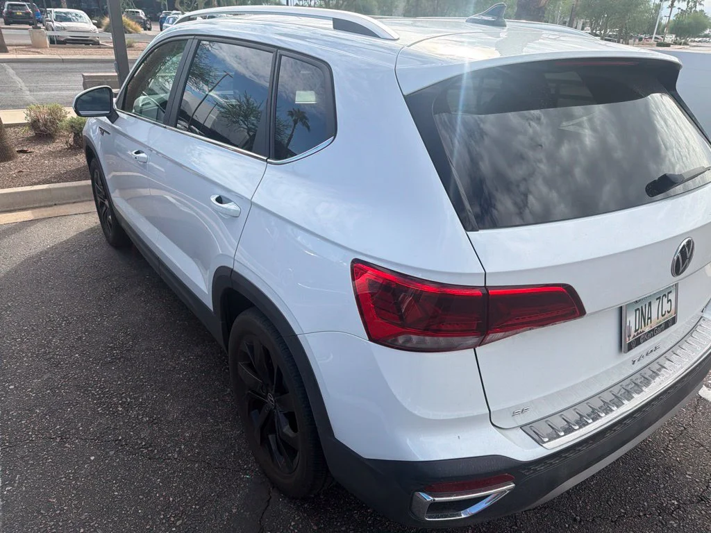 Used 2023 White Volkswagen 1.5T SE image 3