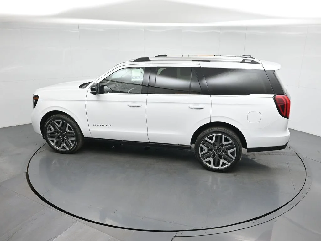 New 2025 Oxford White Ford Platinum image 43