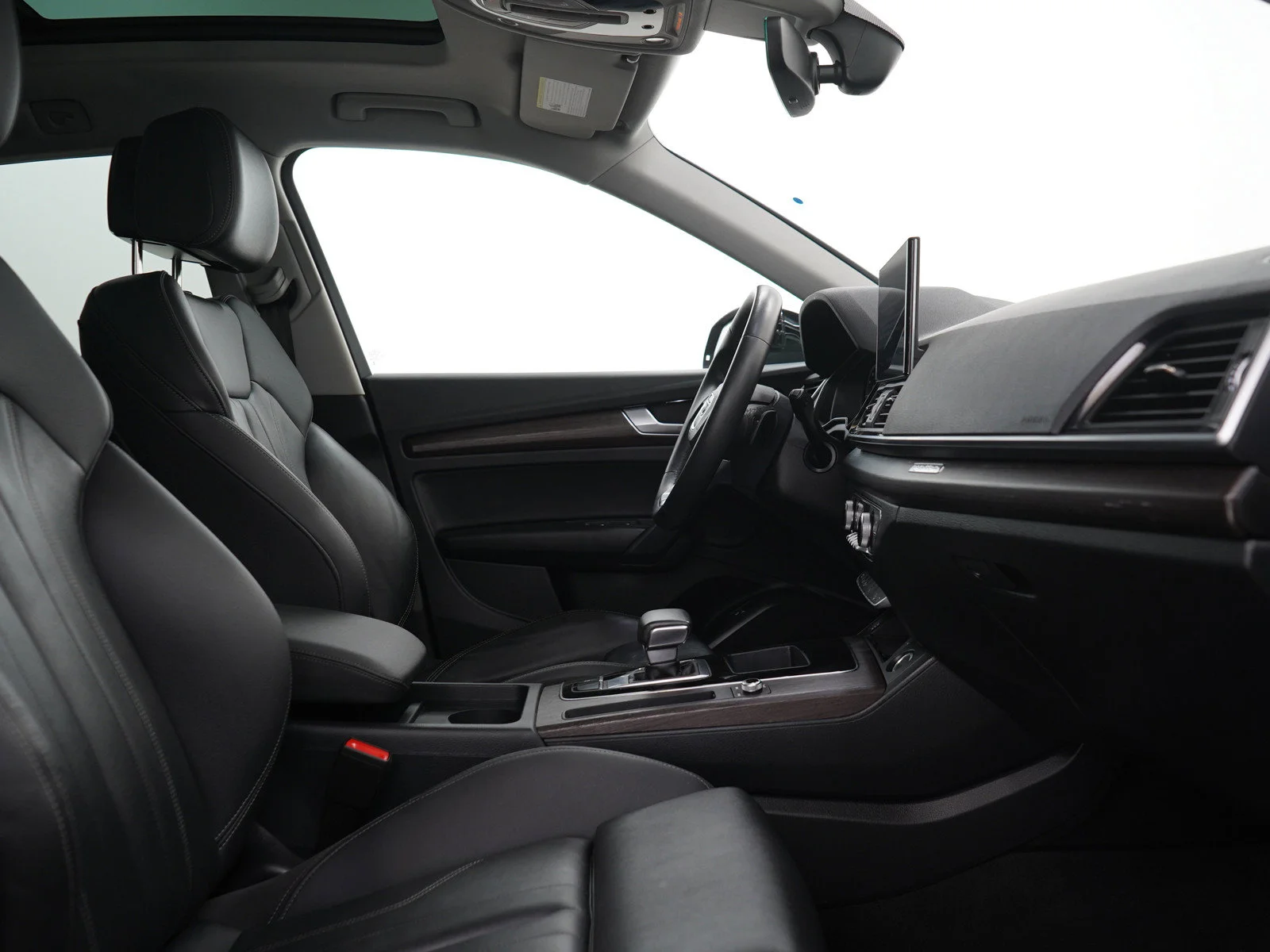 Used 2024 Mythos Black Metallic Audi 55 Premium image 11