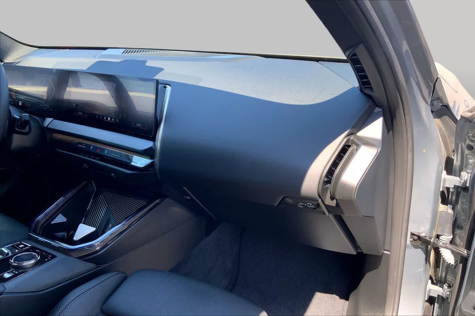 Used 2025 Skyscraper Gray Metallic BMW 30 xDrive image 18