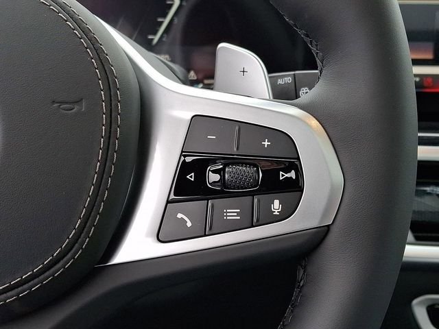 New 2026 Black Sapphire Metallic BMW xDrive40i image 18